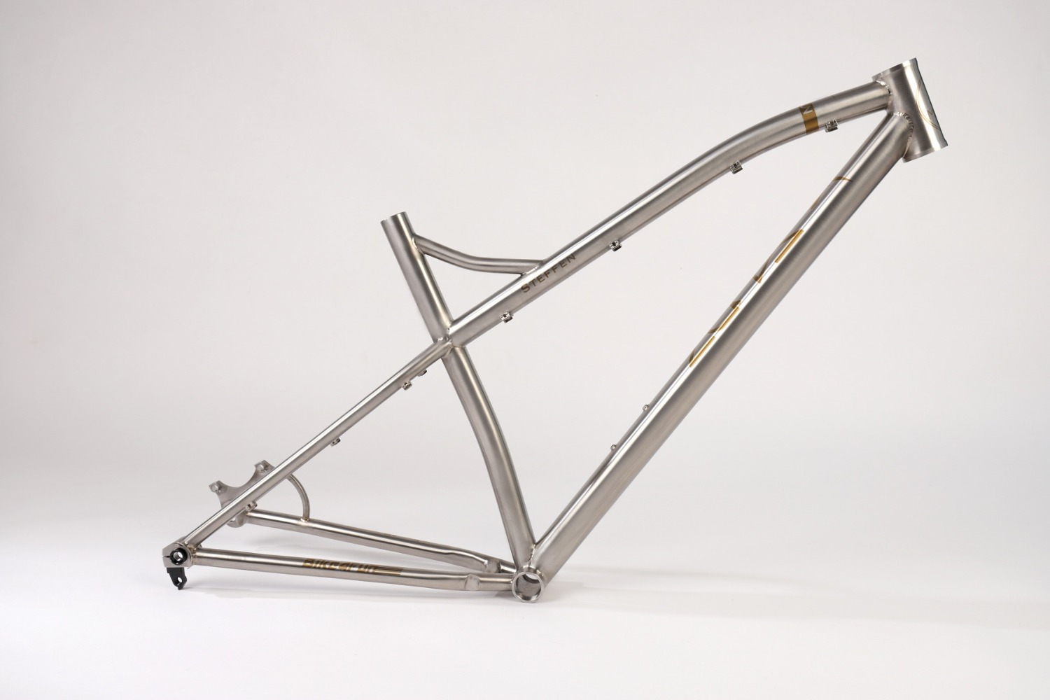 MACUN handgefertigter Titan 29er Mountainbike Rahmen auf Maß